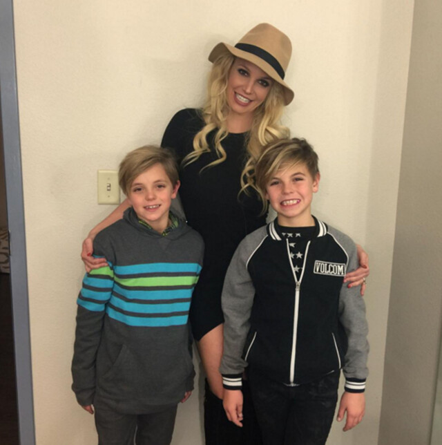 VIL HA FLERE BARN: Britney er stolt mamma til sønnene Sean Preseton og Jayden James, men ønsker seg tre barn til. Foto: Xposure VIL HA FLERE BARN: Britney er stolt mamma til sønnene Sean Preseton og Jayden James, men ønsker seg tre barn til. Foto: Xposure